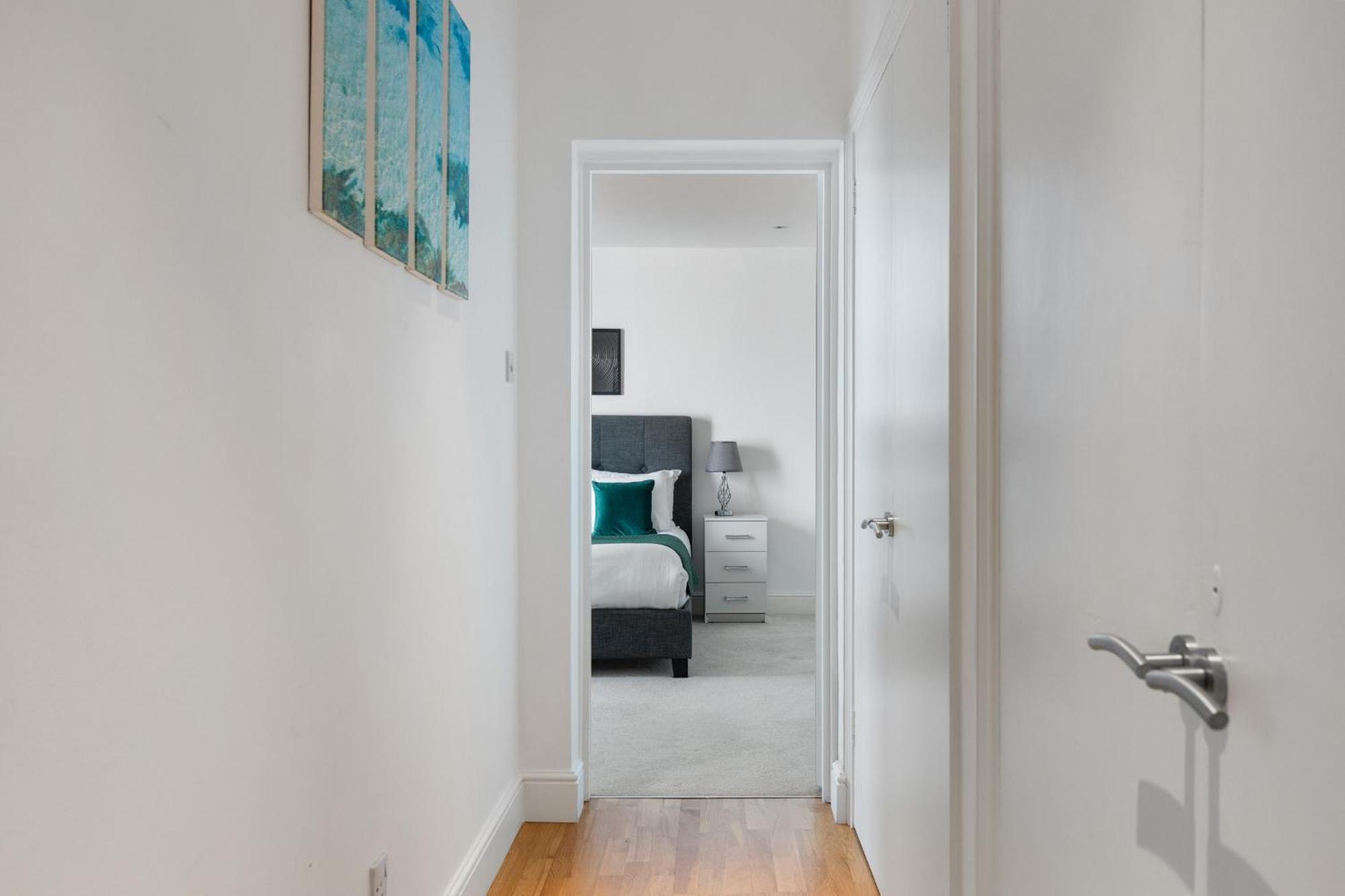 Heavenly Stays, Refined 2-bd Hidden Gem Near Hyde Park